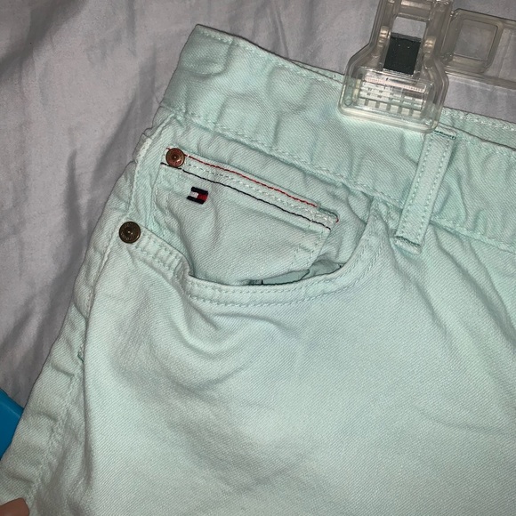 Tommy Hilfiger Mint Shorts - Picture 6 of 6